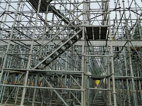 選擇沈陽腳手架租賃公司，為建筑工地添動(dòng)力，安全高效施工！